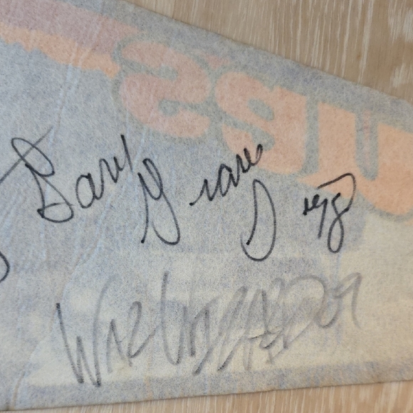 Samson Monster Truck Signed Pennant – Patrick Racing Team Autographs 2009 - Picture 4 of 7